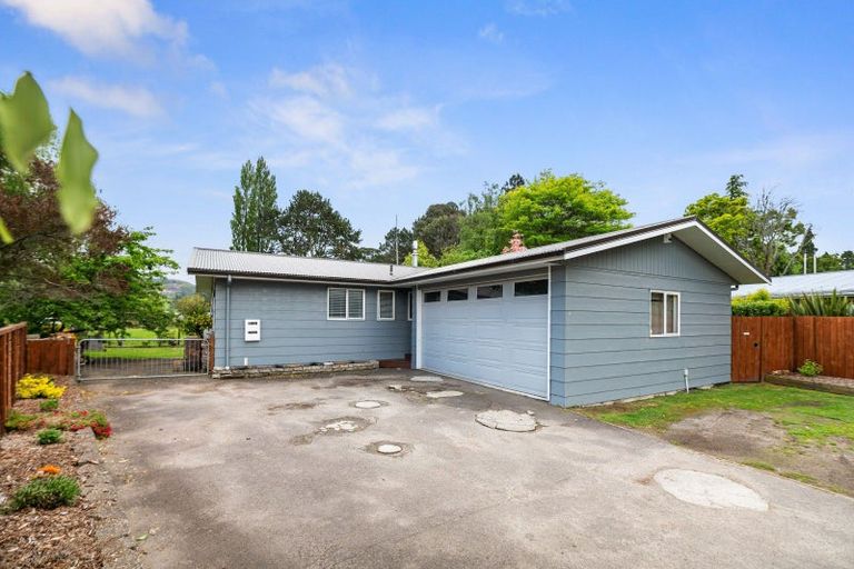 Photo of property in 83 Aquarius Drive, Kawaha Point, Rotorua, 3010