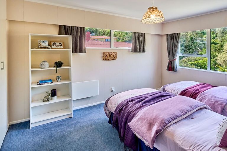 Photo of property in 7 Tui Terrace, Tawa, Wellington, 5028