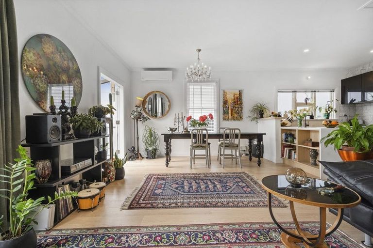 Photo of property in 15 Mcfarlane Street, Mount Victoria, Wellington, 6011