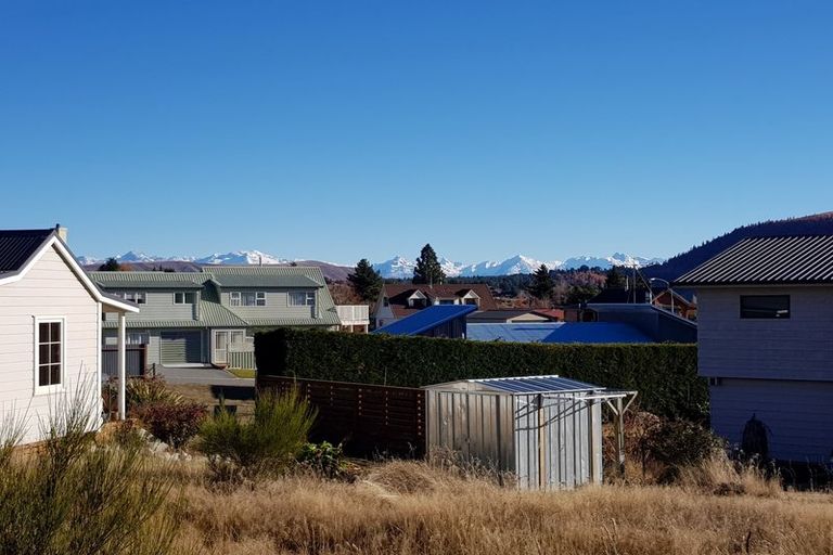 Photo of property in 24 Hamilton Drive, Lake Tekapo, 7999