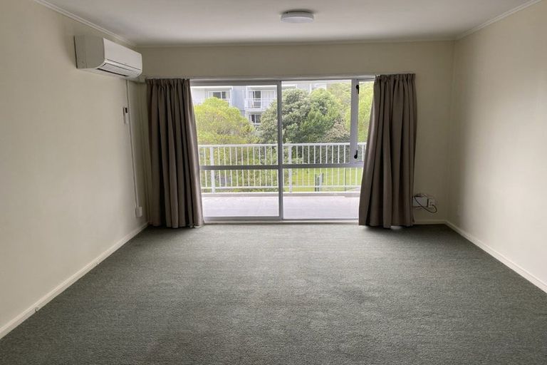 Photo of property in 95 Farmer Crescent, Taita, Lower Hutt, 5011