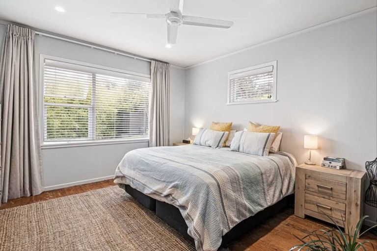 Photo of property in 143 Browns Bay Road, Browns Bay, Auckland, 0630