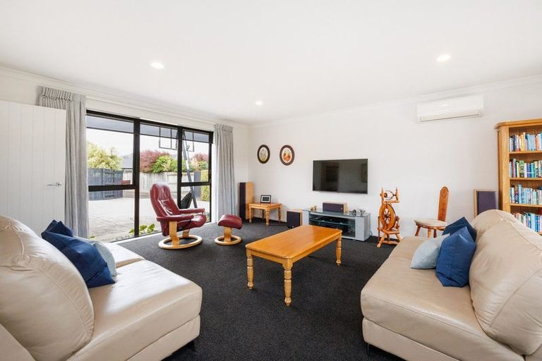 Photo of property in 55 Rodeo Drive, Kelvin Grove, Palmerston North, 4414