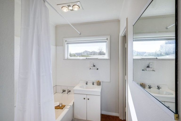 Photo of property in 1 Palmerston Road, Havelock North, 4130