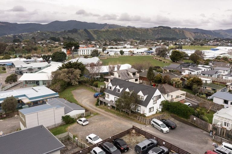 Photo of property in 11 Margaret Road, Raumati Beach, Paraparaumu, 5032