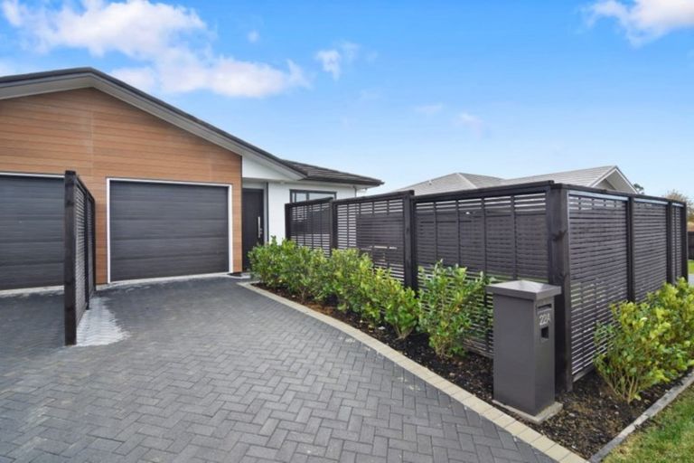 Photo of property in 22a Yanicks Crescent, Fitzroy, Hamilton, 3206
