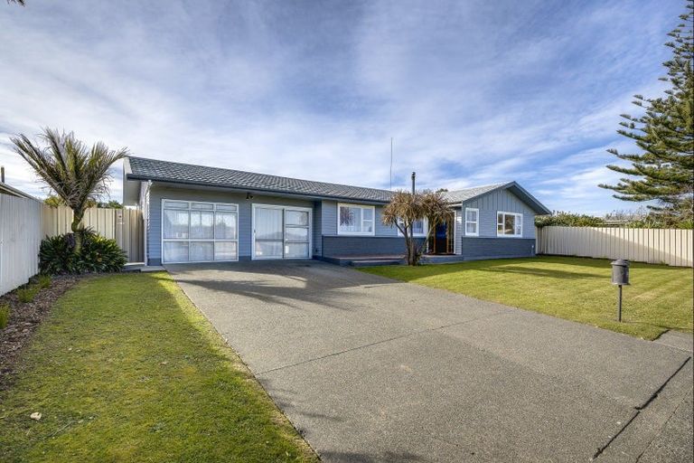 Photo of property in 21 Waterworth Avenue, Onekawa, Napier, 4110