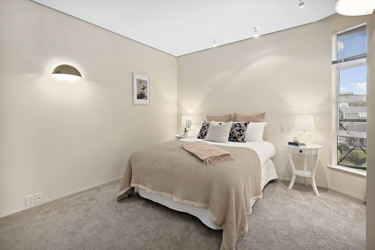 Photo of property in Trieste, 2/346 Oriental Parade, Oriental Bay, Wellington, 6011