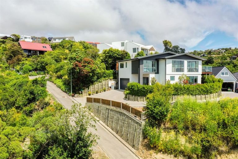 Photo of property in 8 De Thier Lane, Richmond Hill, Christchurch, 8081