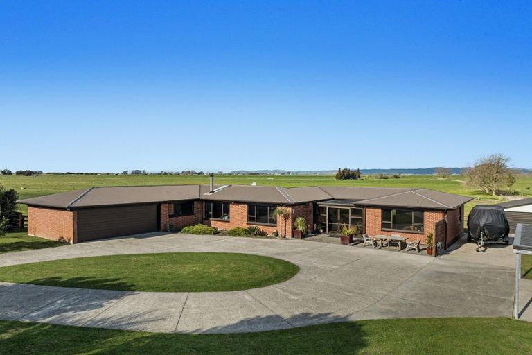 Photo of property in 97 East Bank Road, Edgecumbe, Whakatane, 3193