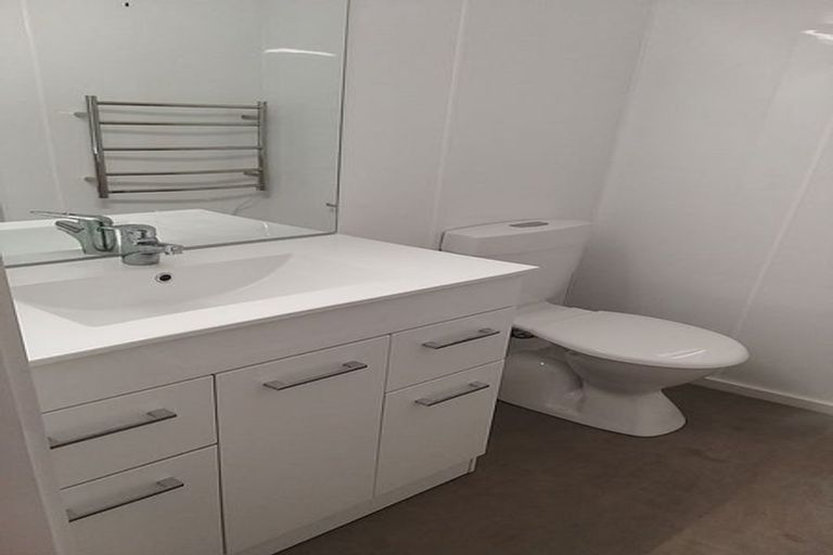 Photo of property in 21 Laura Avenue, Brooklyn, Wellington, 6021