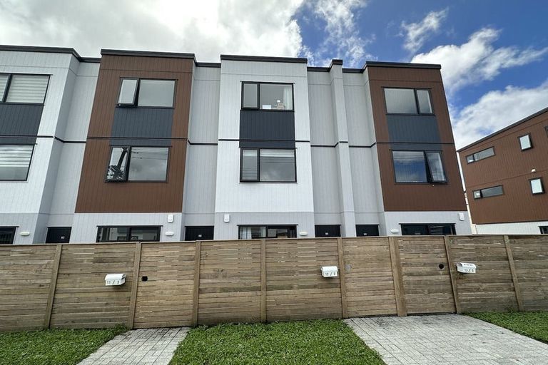 Photo of property in 12/3 Abbotleigh Avenue, Te Atatu Peninsula, Auckland, 0610