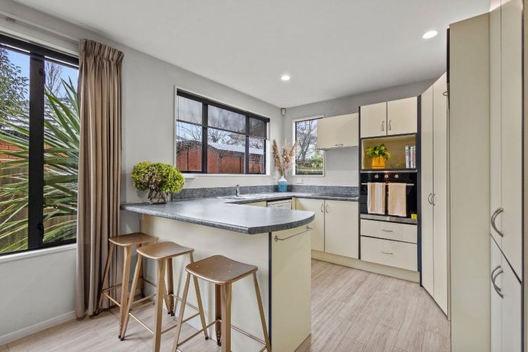 Photo of property in 40a Sawyers Arms Road, Northcote, Christchurch, 8052