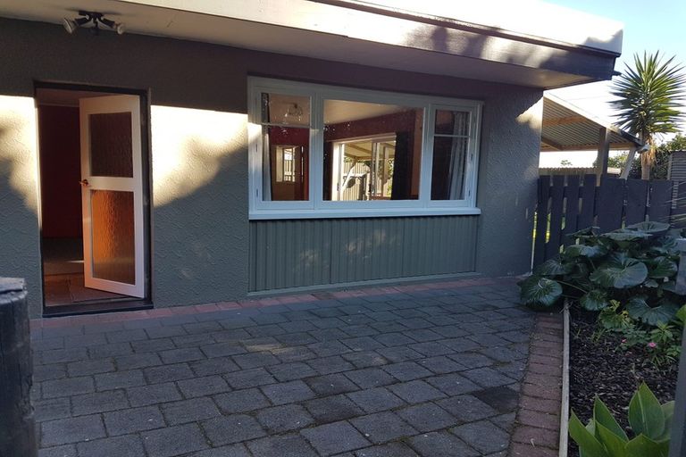 Photo of property in 2 Battiscombe Terrace, Waitara, 4320