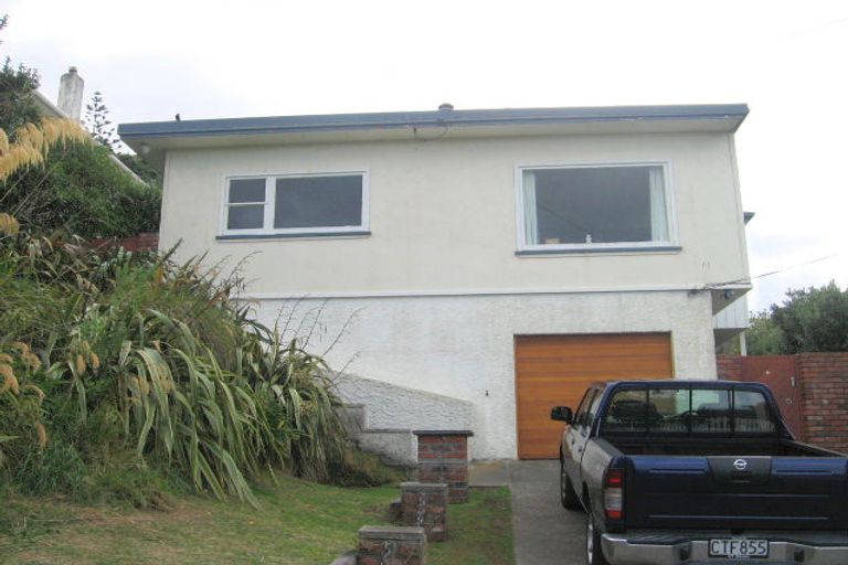 Photo of property in 6 Cave Road, Houghton Bay, Wellington, 6023