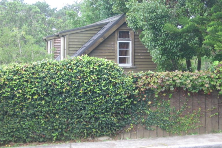 Photo of property in 156 Godley Road, Titirangi, Auckland, 0604