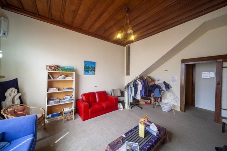 Photo of property in 85 Wellesley Road, Napier South, Napier, 4110