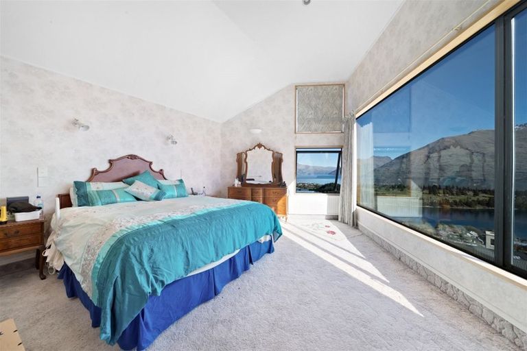 Photo of property in 33 Edinburgh Drive, Queenstown, 9300