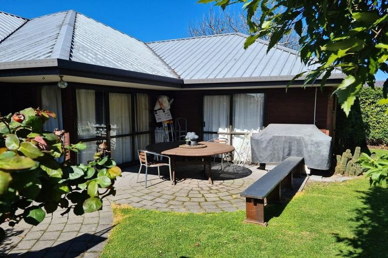 Photo of property in 1/8 Nortons Road, Avonhead, Christchurch, 8042