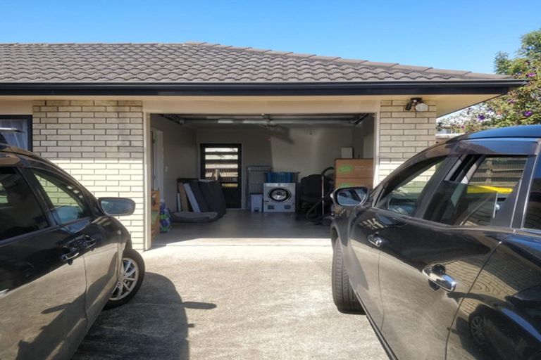 Photo of property in 102a Pah Road, Papatoetoe, Auckland, 2025
