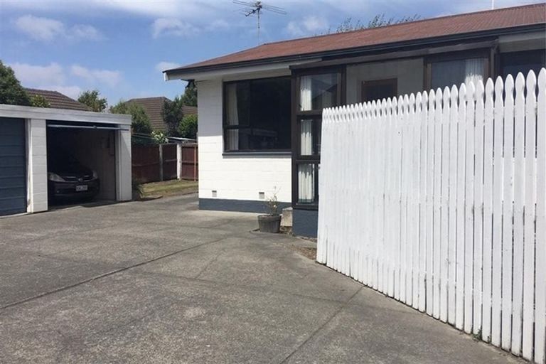 Photo of property in 4/28 Peer Street, Upper Riccarton, Christchurch, 8041
