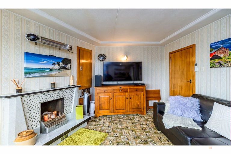 Photo of property in 1 Kennedy Crescent, Waimate, 7924