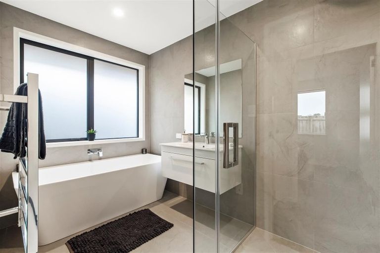 Photo of property in 8 Darnika Way, Patumahoe, Pukekohe, 2679