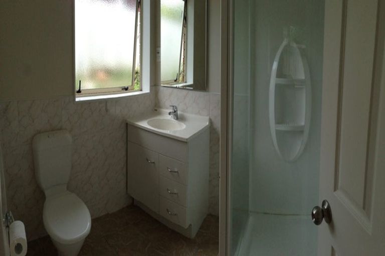 Photo of property in 147a Edmonton Road, Te Atatu South, Auckland, 0610