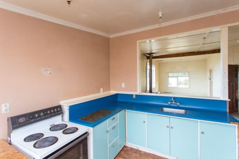 Photo of property in 10 Pingao Place, Waiinu Beach, Wanganui, 4588