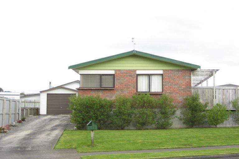 Photo of property in 30 Poplar Grove, Whalers Gate, New Plymouth, 4310