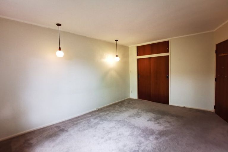 Photo of property in 2/43 Galvan Avenue, Sunnyhills, Auckland, 2010