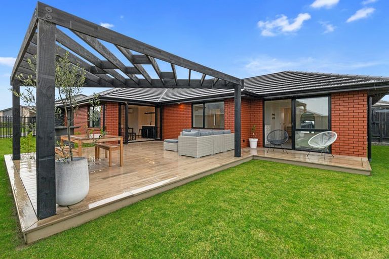 Photo of property in 37 Lockerbie Street, Morrinsville, 3300