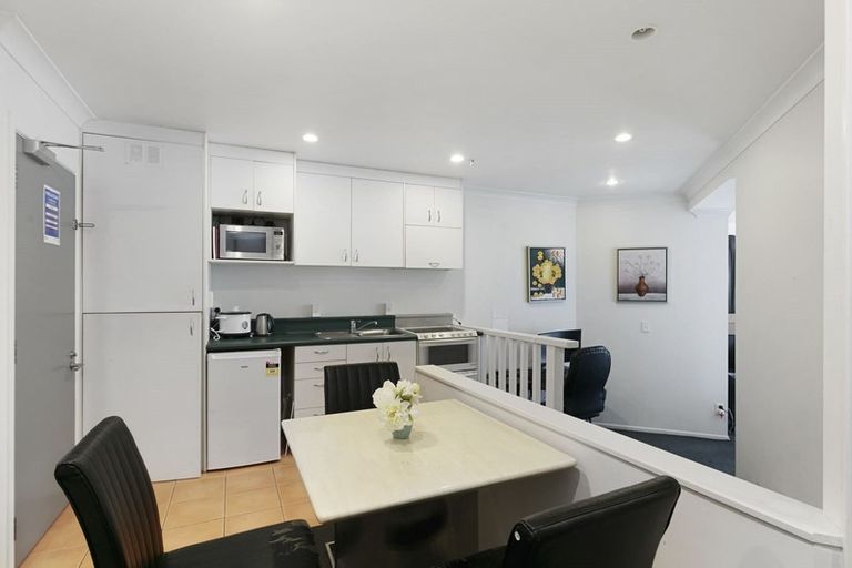 Photo of property in Terrace Garden Apartments, 2d/120 The Terrace, Wellington Central, Wellington, 6011