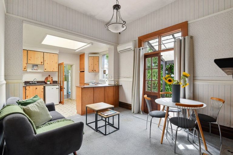 Photo of property in 70 Gladstone Road, Dalmore, Dunedin, 9010