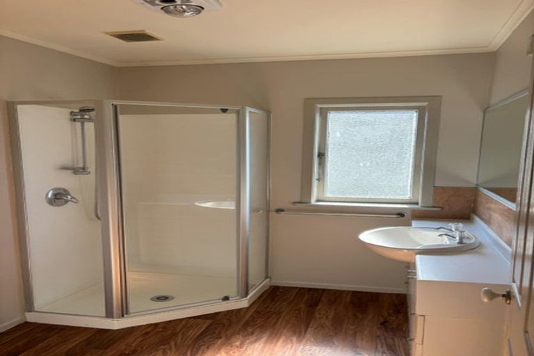 Photo of property in 136b Great South Road, Drury, 2113