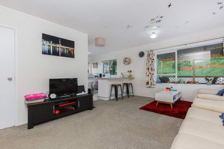 Photo of property in 2/37 Stredwick Drive, Torbay, Auckland, 0630