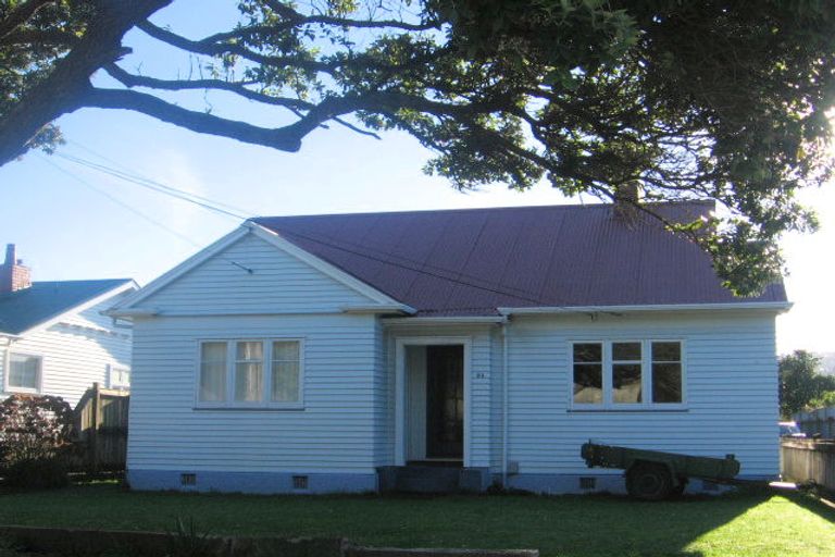 Photo of property in 2/81 Trafalgar Street, Waterloo, Lower Hutt, 5011