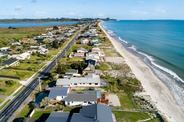 Photo of property in 393 Pukehina Parade, Pukehina, Te Puke, 3189
