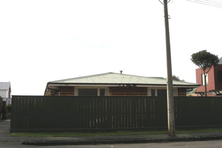 Photo of property in 2/10 Bretts Road, St Albans, Christchurch, 8052