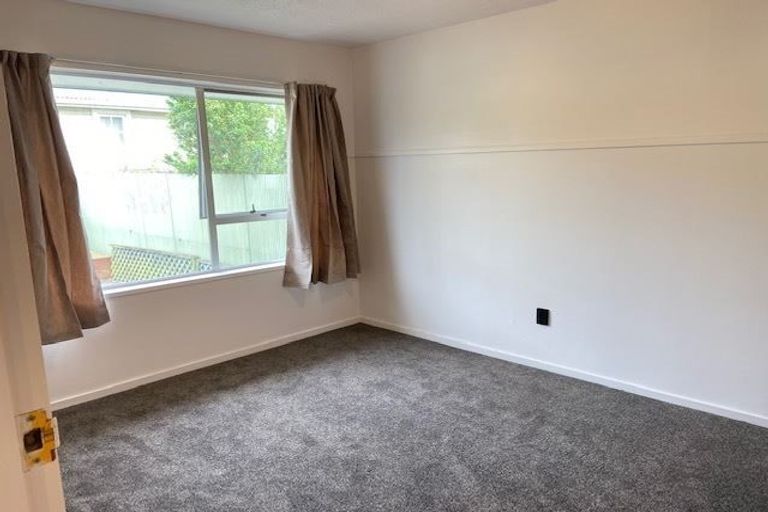 Photo of property in 2/287 Main South Road, Hornby, Christchurch, 8042