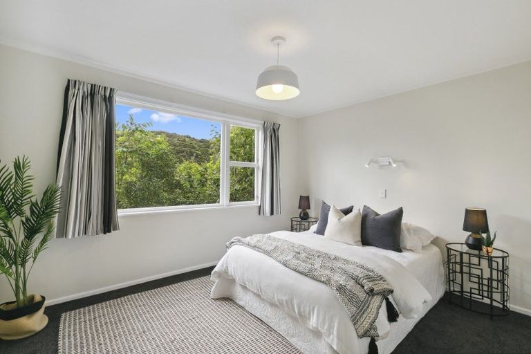 Photo of property in 2/77 Collier Avenue, Karori, Wellington, 6012