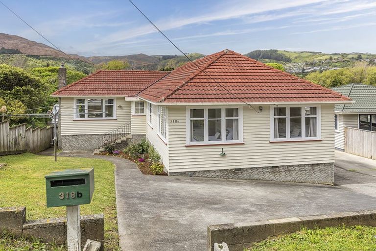 Photo of property in 318b Main Road, Tawa, Wellington, 5028