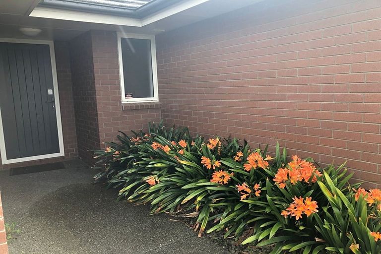 Photo of property in 32 Chalgrove Road, Huntington, Hamilton, 3210