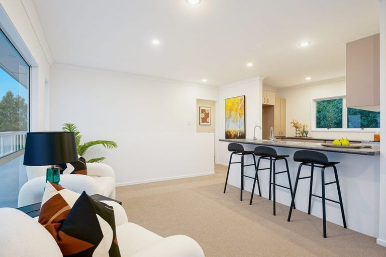 Photo of property in 281 Sturges Road, Henderson Valley, Auckland, 0612