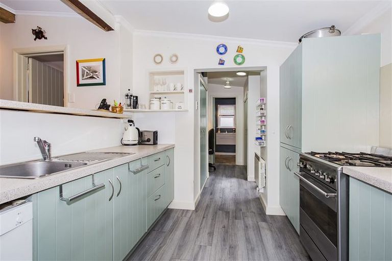 Photo of property in 55 Batten Grove, The Pines Beach, 7630