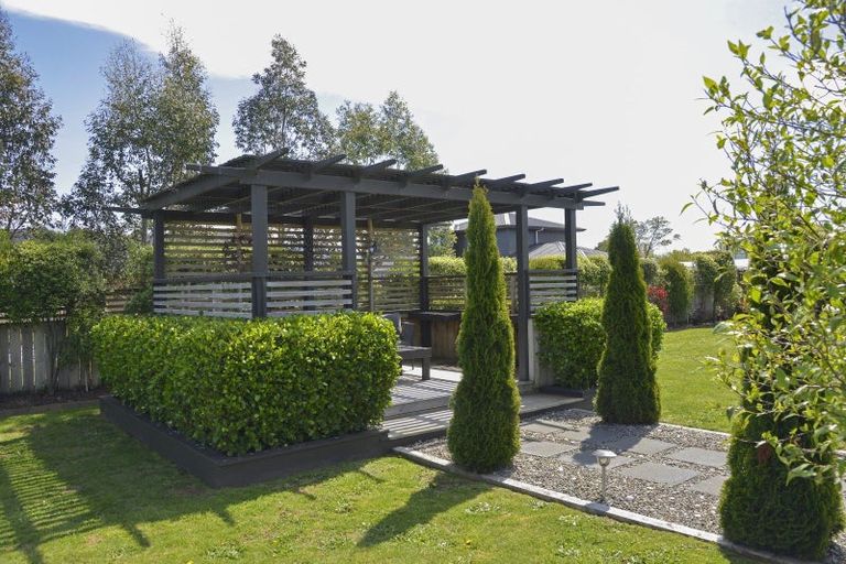 Photo of property in 7 Routhan Way, Carterton, 5713