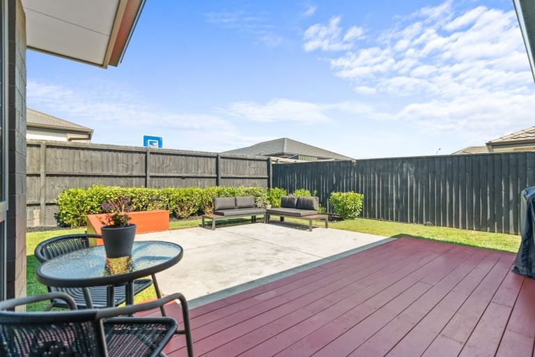 Photo of property in 3 Azara Way, Wigram, Christchurch, 8025