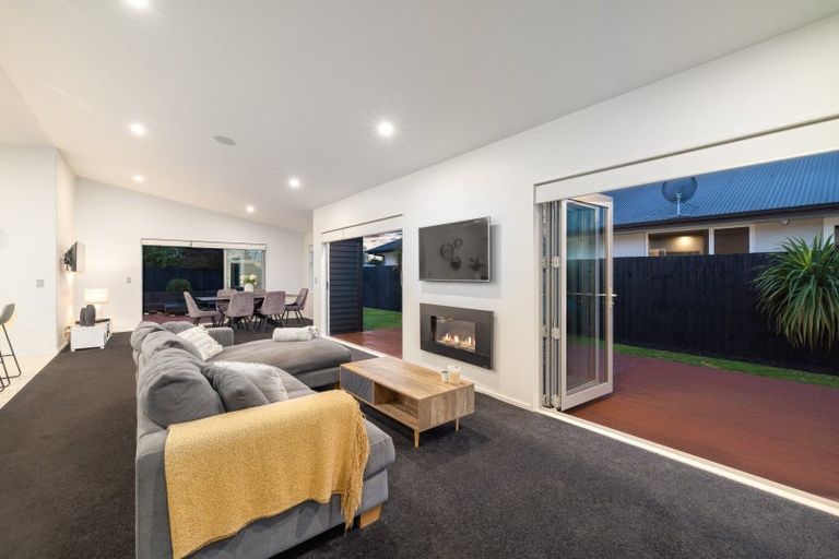 Photo of property in 115 Metehau Street, Marshland, Christchurch, 8083
