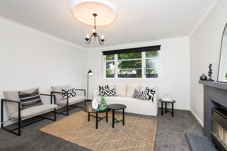 Photo of property in 76a Wood Street, Takaro, Palmerston North, 4410