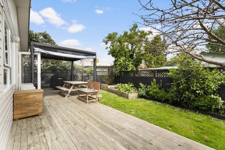 Photo of property in 3/69 Awaroa Road, Helensville, 0800